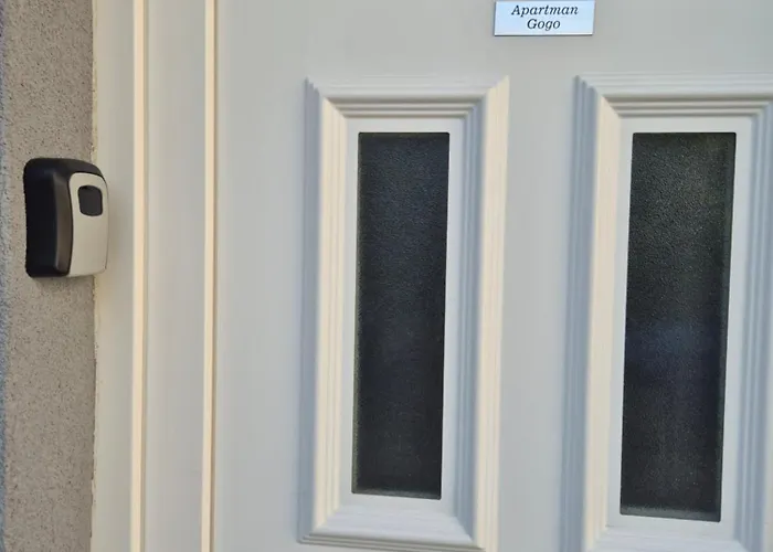 Gogo, Free Parking, Self Check-in Apartment *